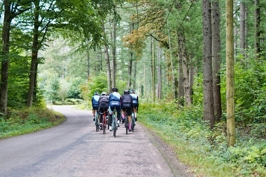 Cycling in a group, what to think about
